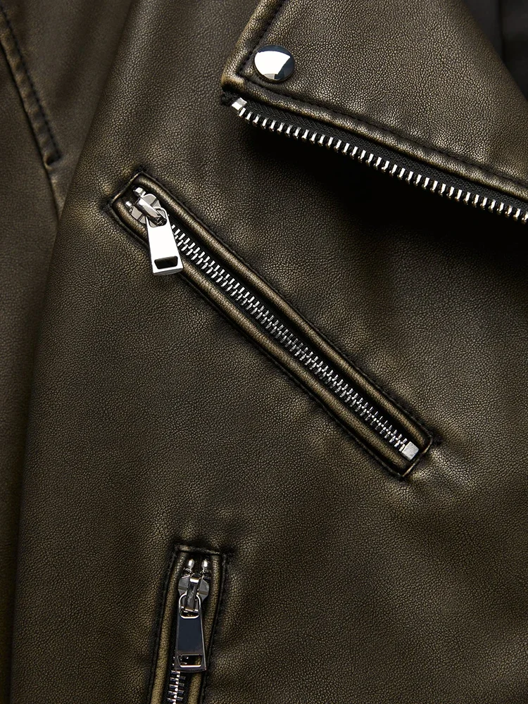 Рисунок 3 - Куртка женская из искусственной