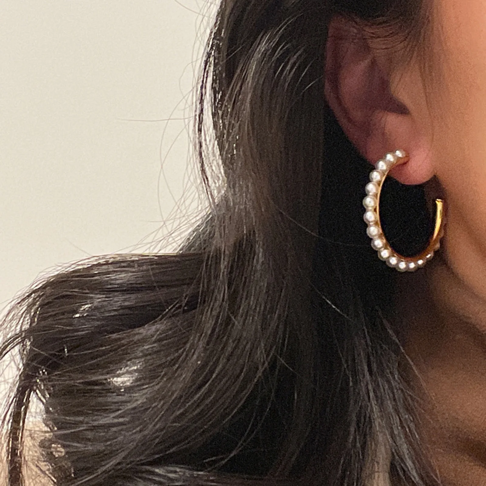 

Fashion C Shaped Hoop Earrings for Women, Elegant Stainless Steel with Imitation Pearl Huggie, Temperament Girls Gift Jewelry