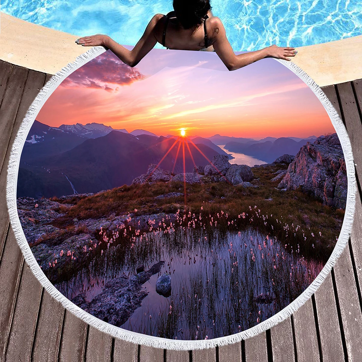 

Round Beach Blanket,Beautiful Sunrise Polyester Sand Resistant Beach Towel,Absorbent Quick Dry Pool Towel Portable Picnic Mat