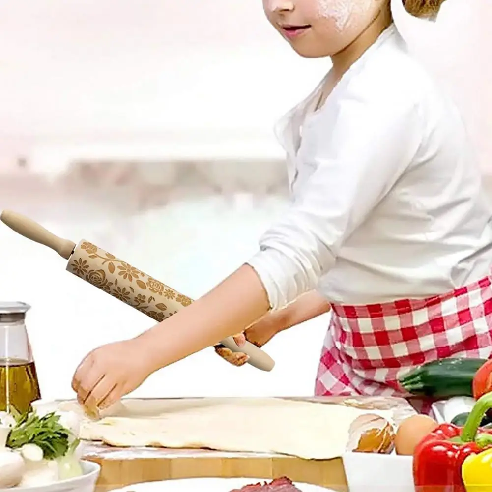 

Exquisite Rolling Pin Labor-saving Wood Flower Pattern Embossing Baking Roller for Daily