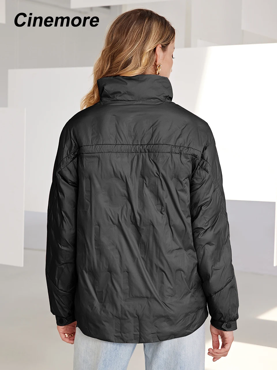 Рисунок 5 - Женская Осенняя куртка на молнии