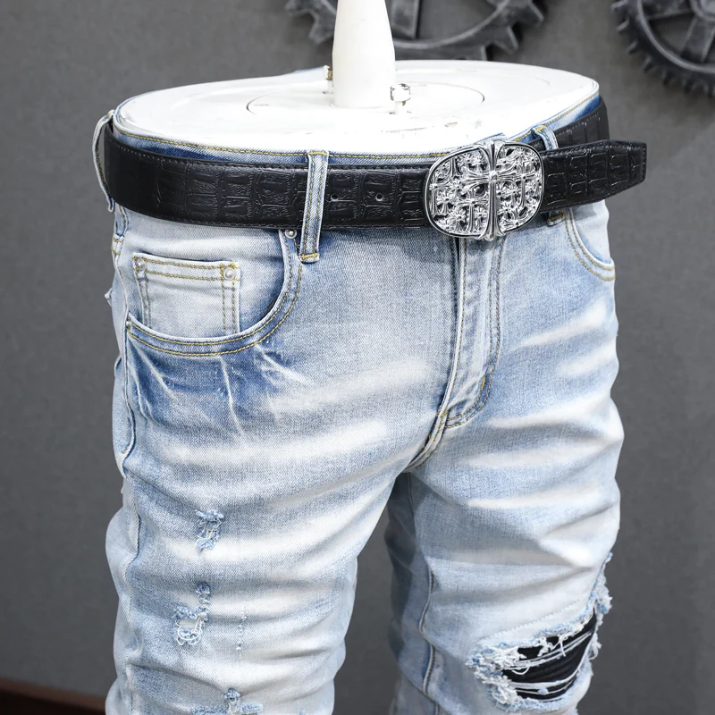 High Street Fashion Men Jeans Retro Light Blue Elastic Skinny Fit Ripped Jeans Men Leather Patched Designer Hip Hop Brand Pants
