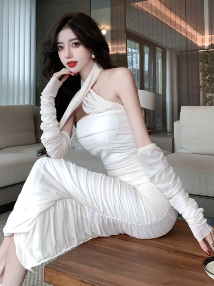 Плиссированное вечернее платье с лямкой на шее