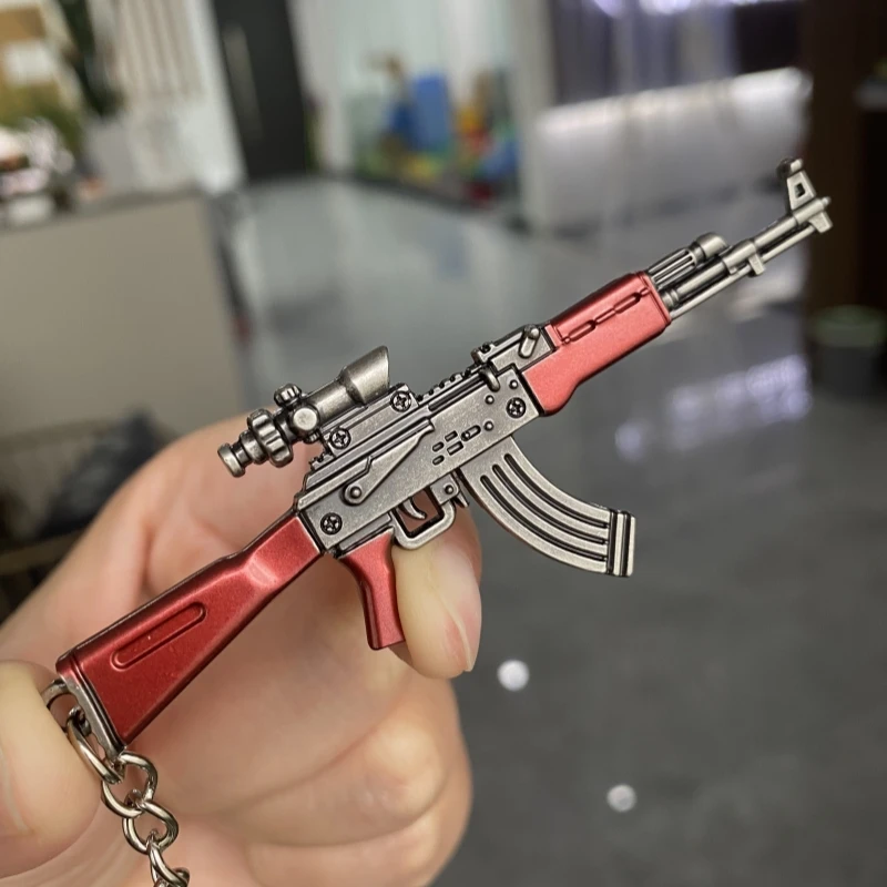 Бесплатная база мини-брелок AKM Gun периферийные устройства игры PUBG модель