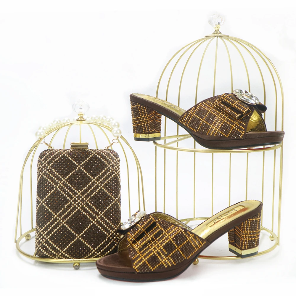 

Зрелый сладкий Лидер продаж Модный зрелый и классический стиль кофейный цвет Женская фотография для вечерние ринки свадьбы