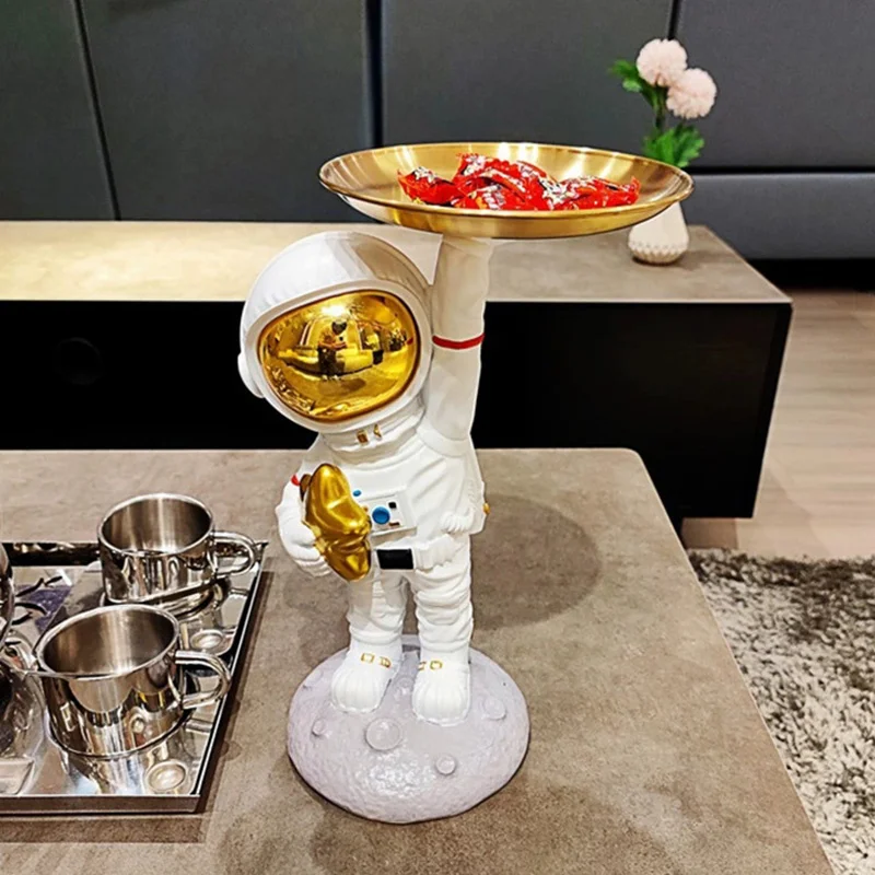 

Статуэтка астронавта из смолы, Современный домашний декор, для гостиной, офиса, стола, аксессуары для украшения, миниатюрные фигурки космон...