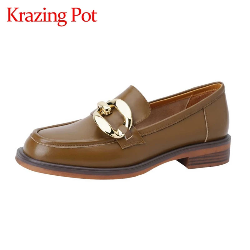 

Krazing pot big size 43 cow leather round toe med heel loafers metal decorations young lady streetwear slip on women pumps L16