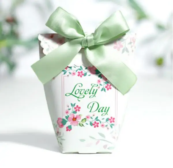 

100Pcs Creative Lovely Day Gift Bag Wedding Favors Candy Boxes Sachet Party Supplies Gift Box Souvenirs Chocolate Box