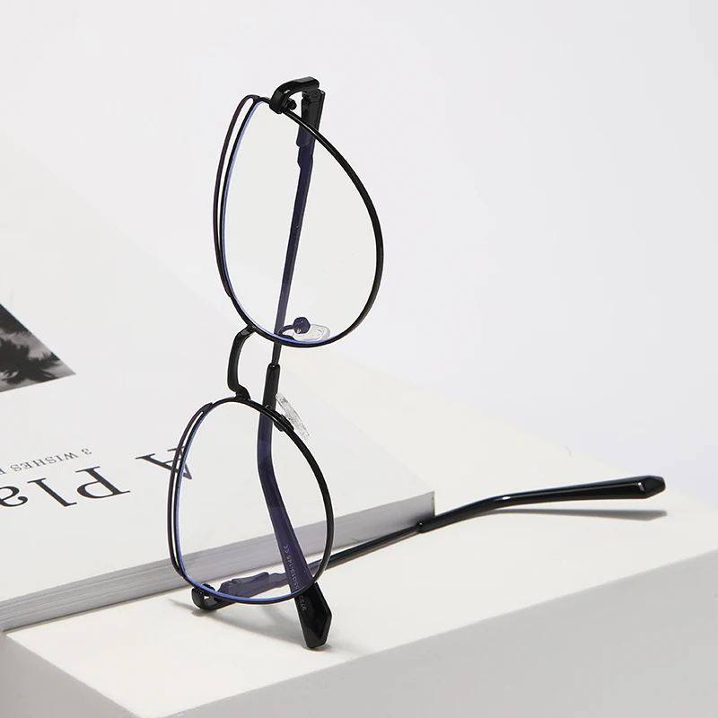 Женские очки кошачий глаз