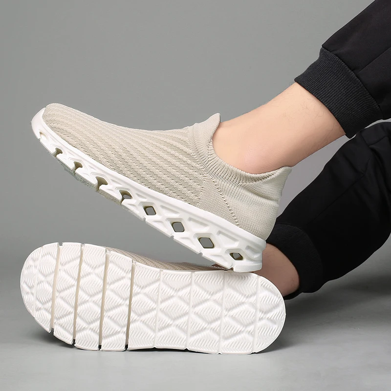 Mesh Men Shoes 2022 Socks Sneaker Summer Men's Vulcanized Casual Shoes Outdoor Loafers Blade Walking Running Zapatillas Hombre