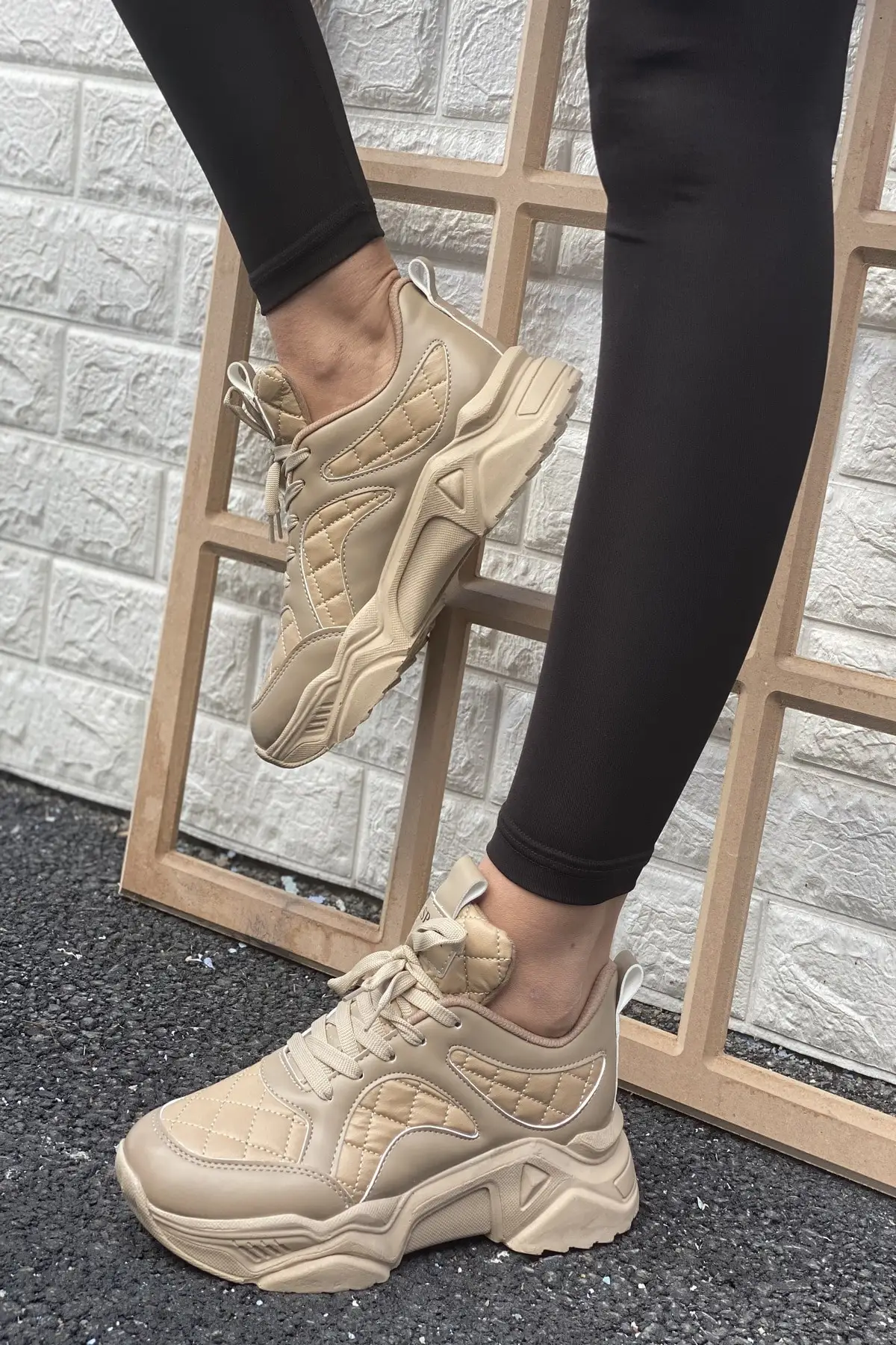 

Summer Shoes Ladies 2022 Sneakers Women's Sports 2022 Fashion Medium Heel Beige Novelty Casual Woman Loafers Female Heel