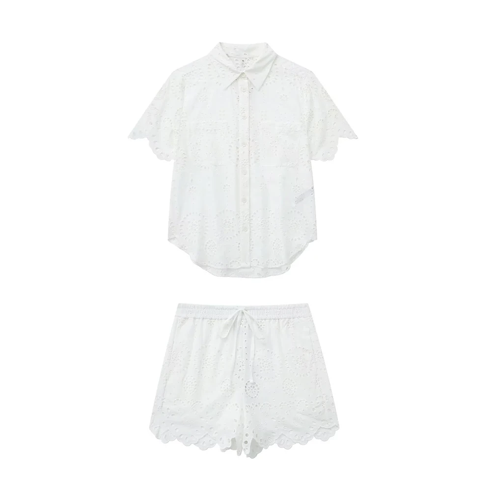 

Women's 2023 Spring New Leisure Fashion Unique Polo Collar Short Sleeve Single breasted Hollow out Embroidered Shirt+Shorts