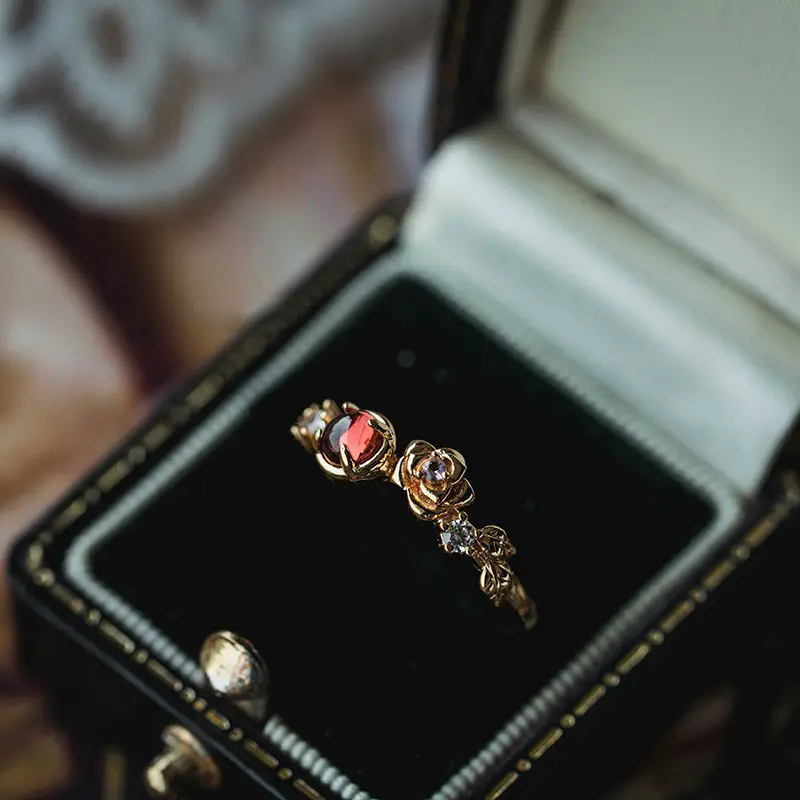 

[Thorned Rose] Garnet Rose Ring Female Japanese Light Luxury Simple Sweet S925 Sterling Silver Temperament Fashion
