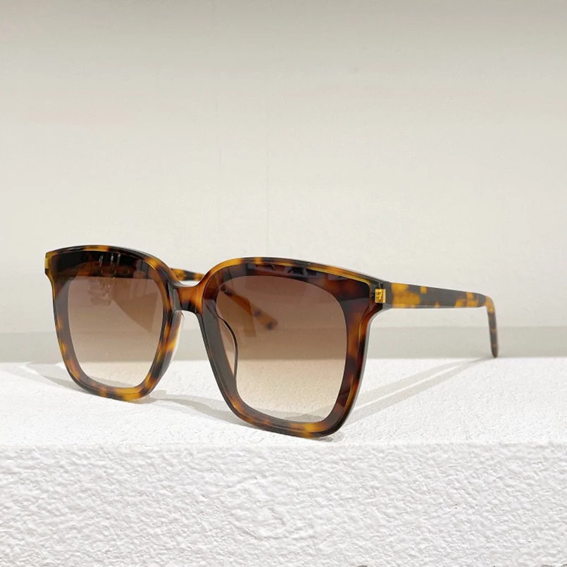 

Transparent Blue Grey Frame High Quality Women's Sunglasses 318 Fashion Men's Glasses Silver Grey Brown Gradient Lens