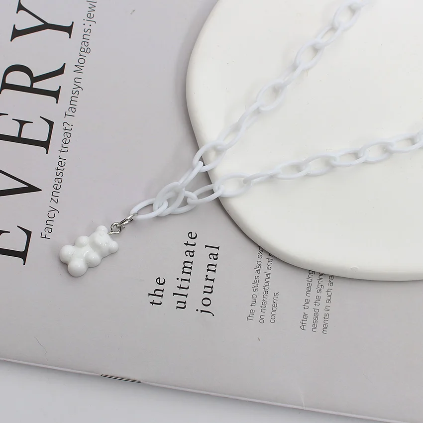 Женское ожерелье с кулоном в виде медведя