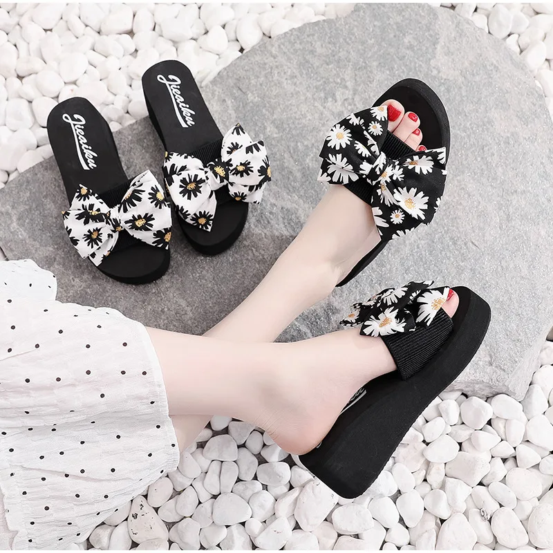 

Slippers Women Summer Beach Shoes Butterfly-Knot Low Slides Fashion Pantofle Platform Sabot Luxury 2022 PU Basic Rome Hoof Heels