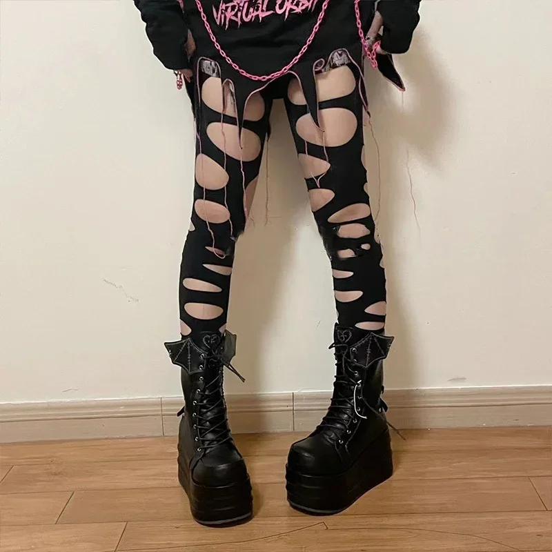 Ер адам кеуделі кондукторды трахает