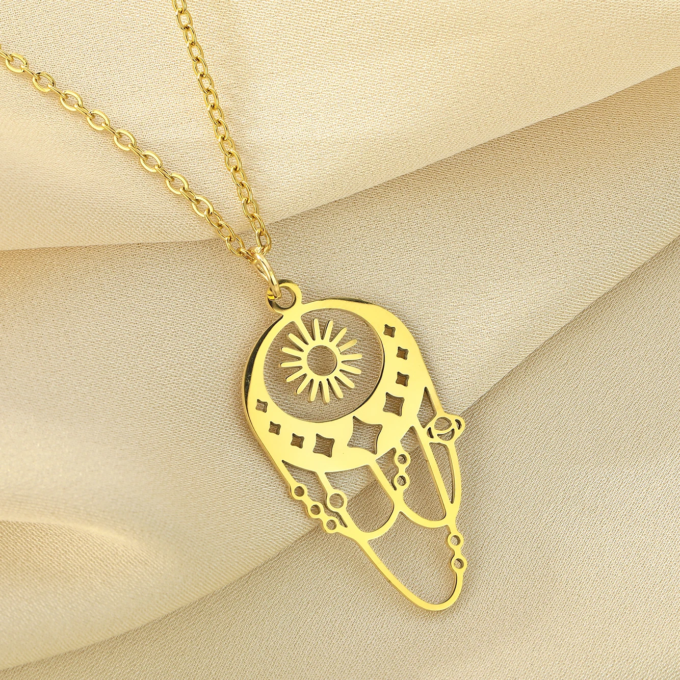 

CHENHXUN Stainless Steel Sun Saturn Pendant Necklace Minimalist Jewelry Sun Saturn Lover Gift for Men and Women