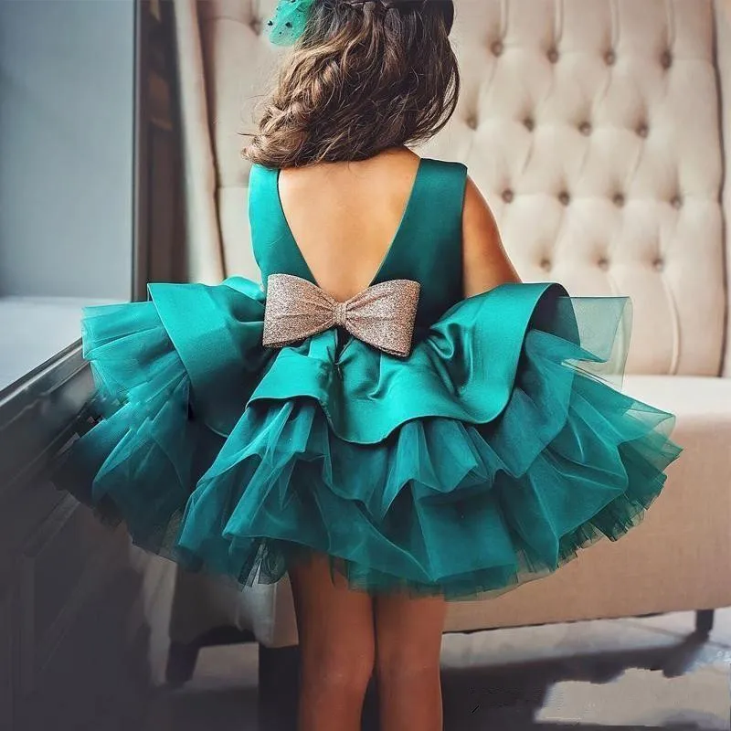 

Pageant Puffy Green Short Flower Girls Dresses Knee-Length Bows Tiered Wedding Birthday Party First Christening Communion Gowns