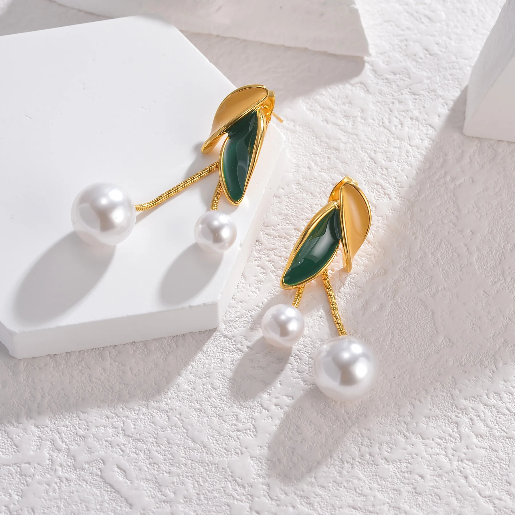 Серьги-гвоздики из нержавеющей стали с искусственным жемчугом