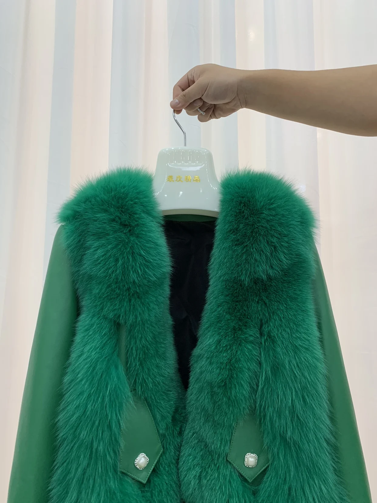 Winter Whole Fox Fur Coat Women Luxury Women's Long Sleeve Fur Coat Fur Integrated Jacket for Women Winter Fashion Young Ladies