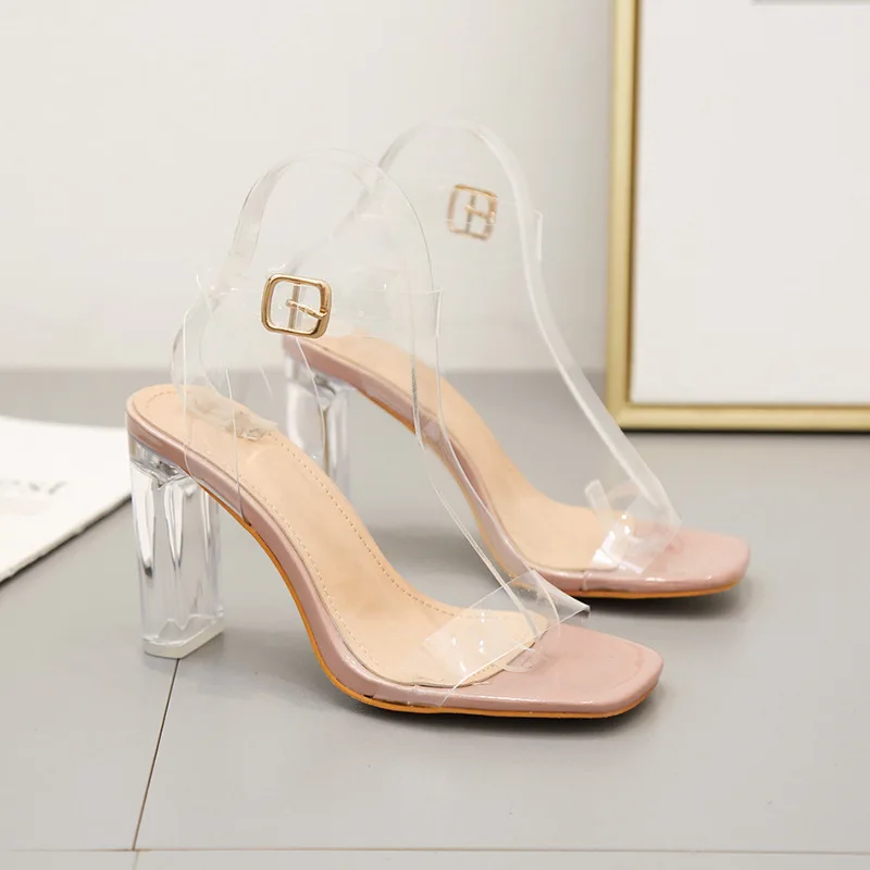 Черные сандалии на платформе лето 2024 костюм блочном каблуке женская бежевая