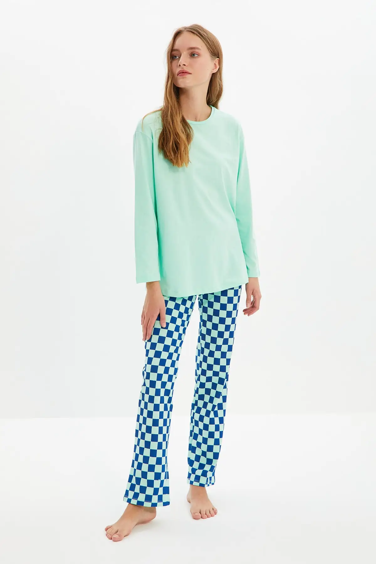 

Trendyol Back Printed Knitted Pajamas Set THMAW22PT0076