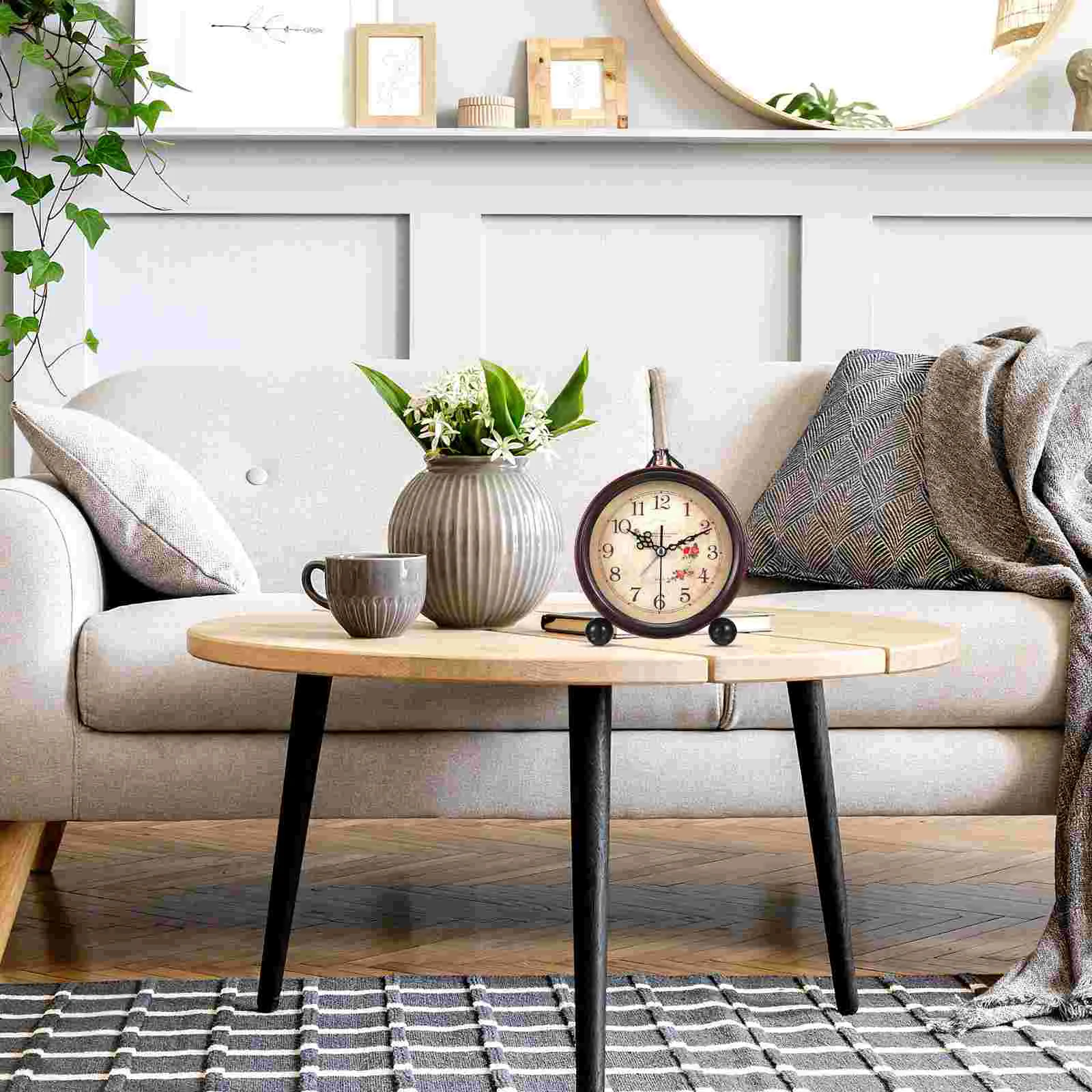 Alarm Clock Digital Desk Kids Quiet Non-Ticking Fashion Vintage Style Office Clocks