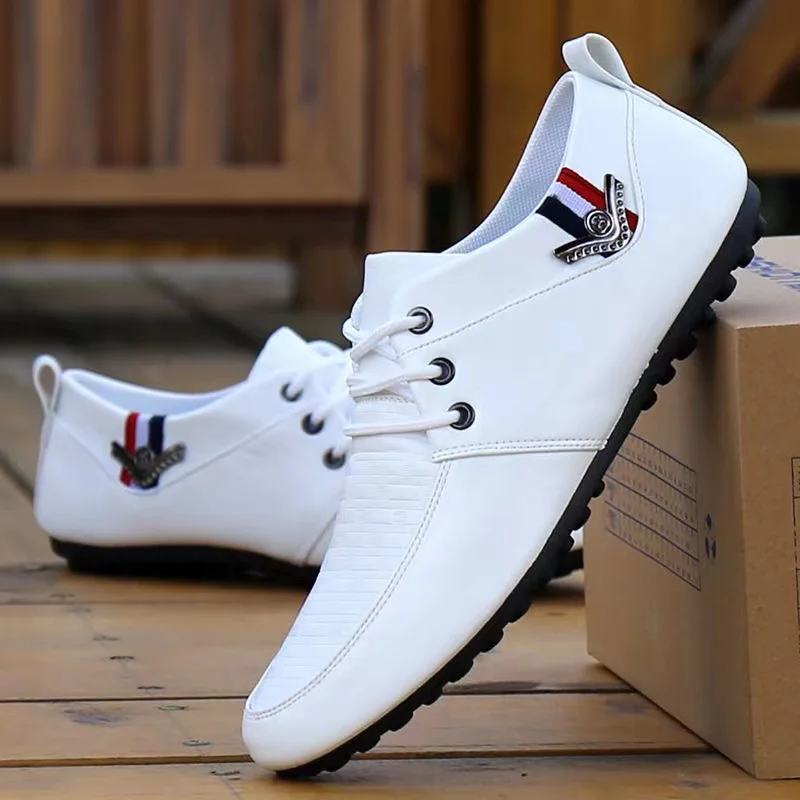 2022 Solid Color Non-slip Men Driving Shoes Spring Autumn New Leather Breathable Men's Peas Shoes British Casual Sneakers
