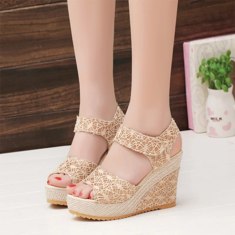 

Fashion Lace Hollow Out Women's Wedge Sandals Women Peep Toe Platform Shoes Casual Non-slip Rubber Sole Ladies High Heels Shoes