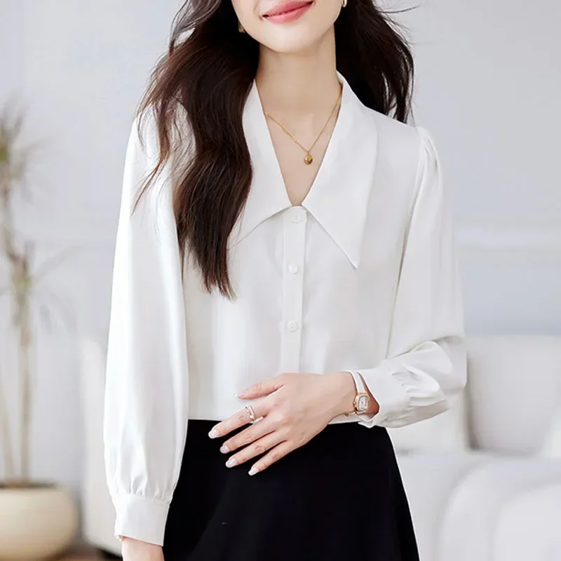 Модная женская рубашка с отложным воротником белая длинным рукавом блузка