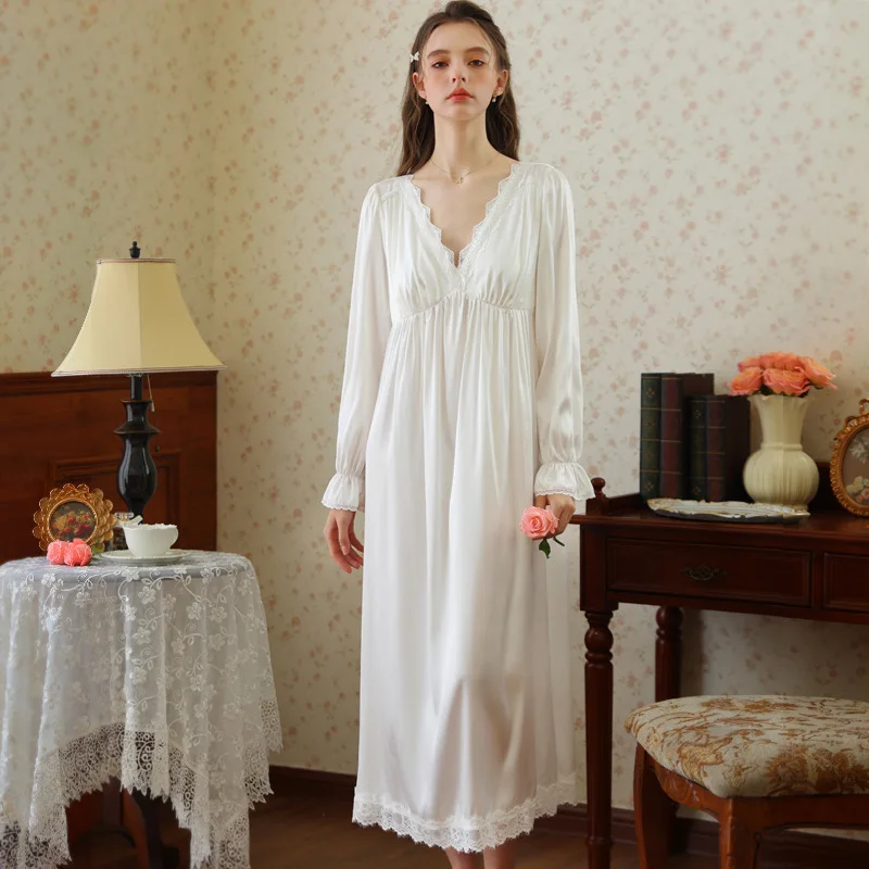 Женская сексуальная ночная рубашка с низким v-образным вырезом и длинными