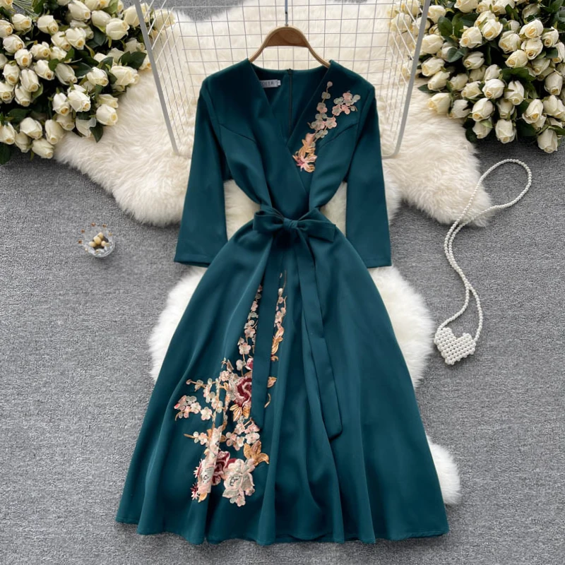 

N GIRLS Temperament V-neck Evening Dress Women Elegant French Style Vestidos De Mujer Embroidered Flower Vintage Dresses Woman