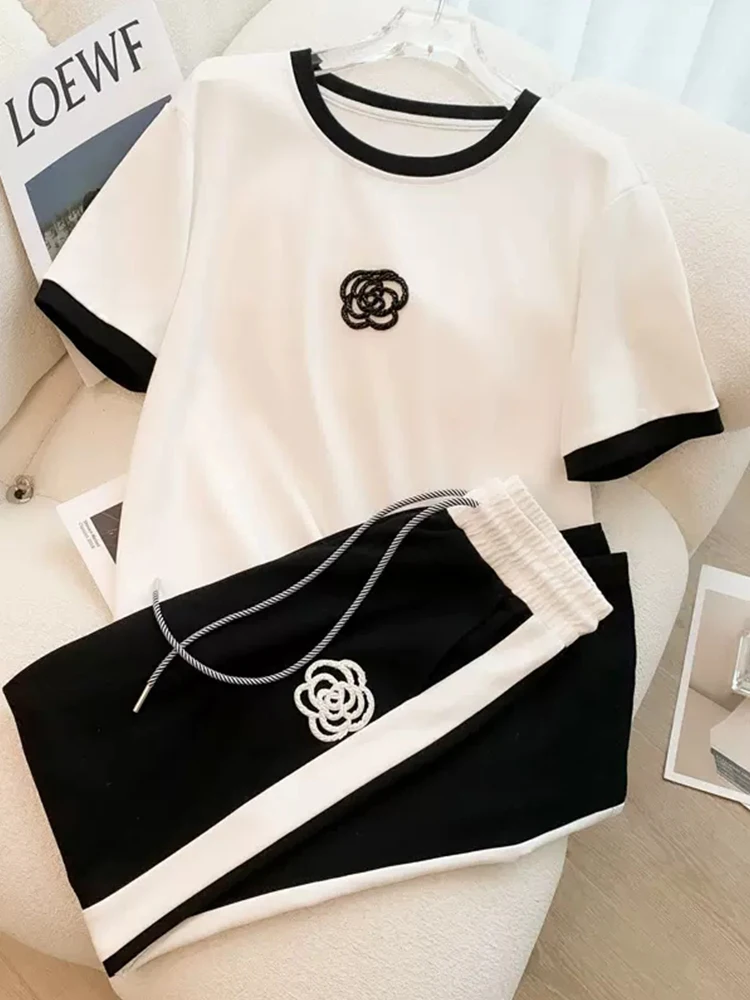 

2023 Summer Three Dimensional Flowers Short Sleeved T Shirt Pants Suit Women Street Y2K Casual Tracksuit Two Piece Sets Female