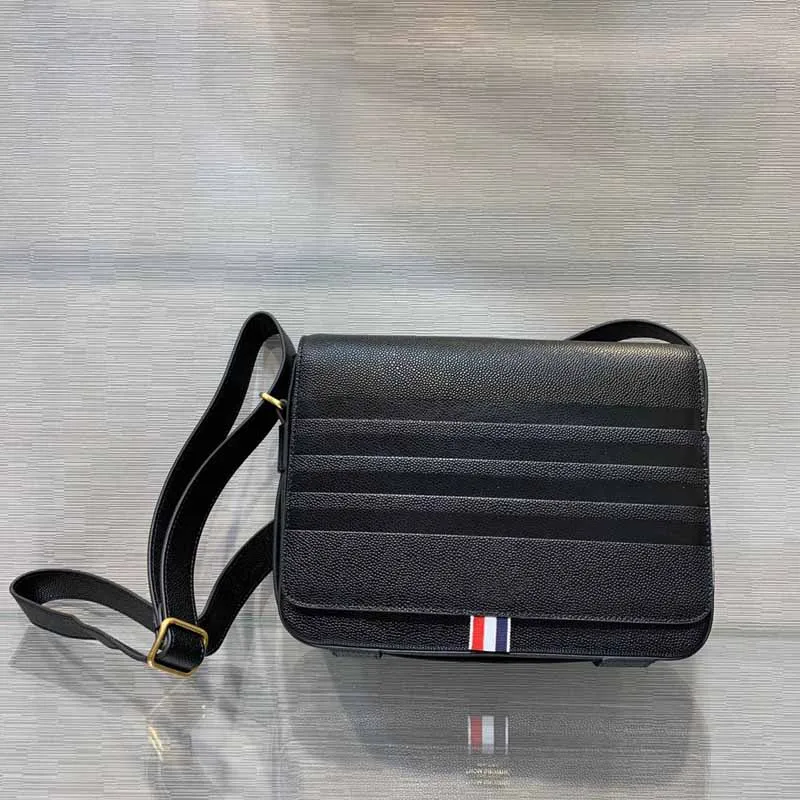 New TB Handbags For Women 2022 Designer Luxury Brand Bags Black 4-Bar Striped Fashion Casual Large Capacity Men Shoulder Bag
