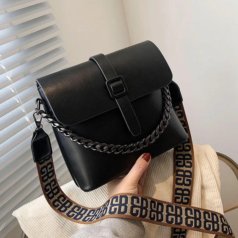 

Women's Messenger Bag Leisure Bucket Bag New Fashion Wide Shoulder Strap High Quality Chain Party Wallet Shoulder Bag
