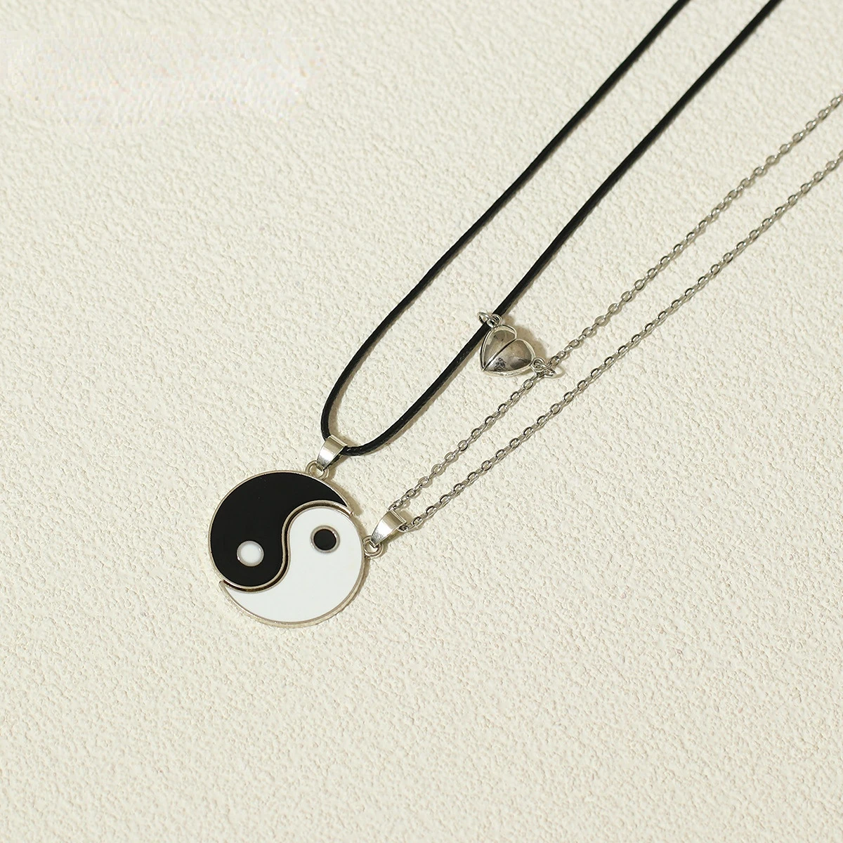 

New Vintage Folk Style Tai Chi Eight Trigrams Splicing Pendant Yin Yang Black and White Couple Necklace Jewelry Accessories