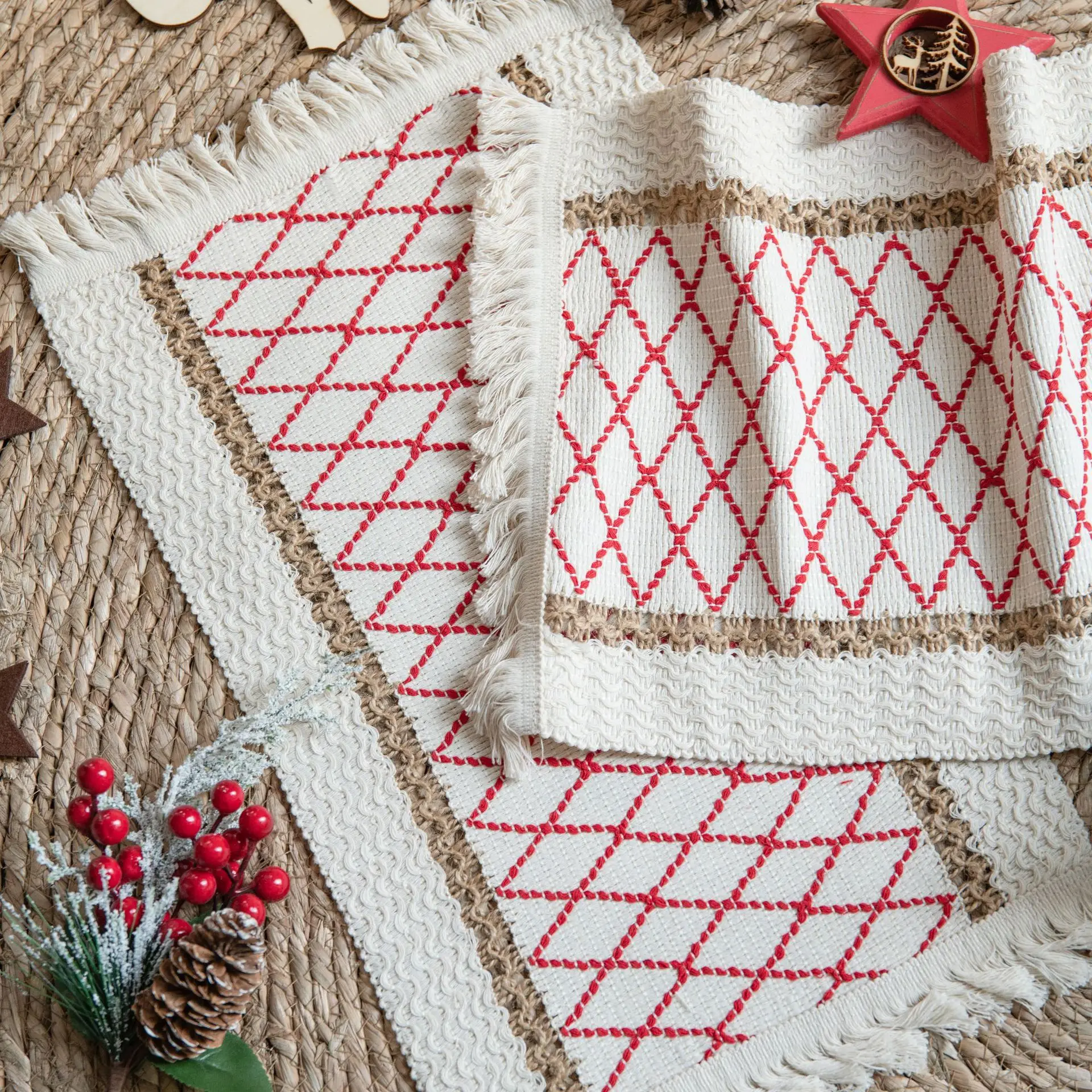 Подложка под пеньковую веревку Геометрическая алмазная красная подложка тканая