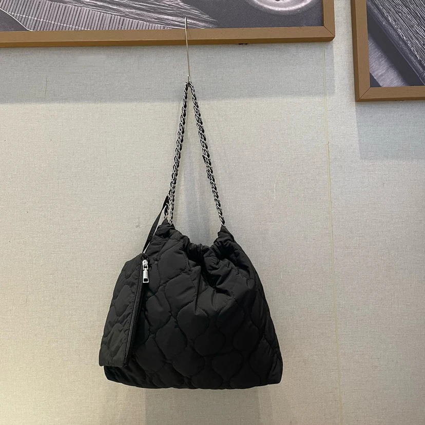 

Down Quilted Crossbody Bags for Women Fashion Lingge Women Shoulder Bag Cotton Padded Handbag Chains Shopper Purses Female Tote
