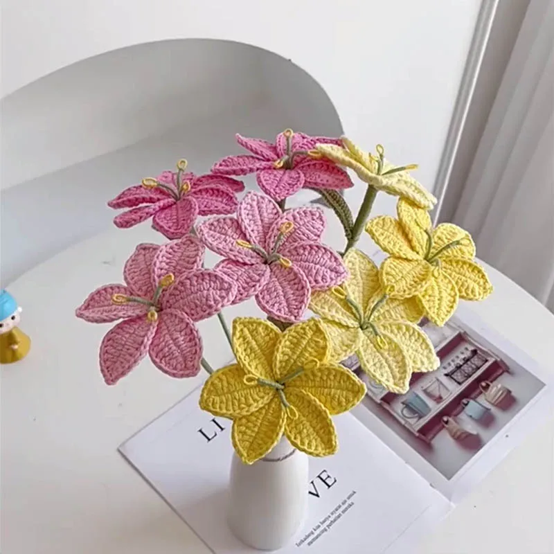 

Crochet Small Lily Bouquet Artificial Flowers Hand-Knitted Gifts For Home Room Table Decoration Vase Flower Arrangement Supplies