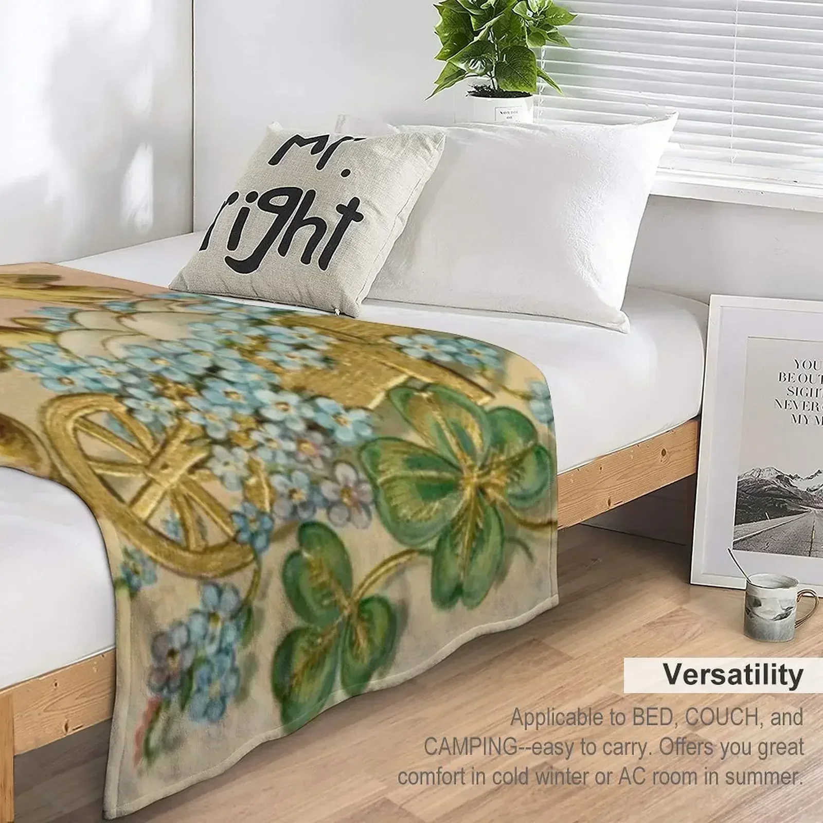 Винтажное пасхальное поздравление цыплята тачка яйца синие цветы клеверный лист