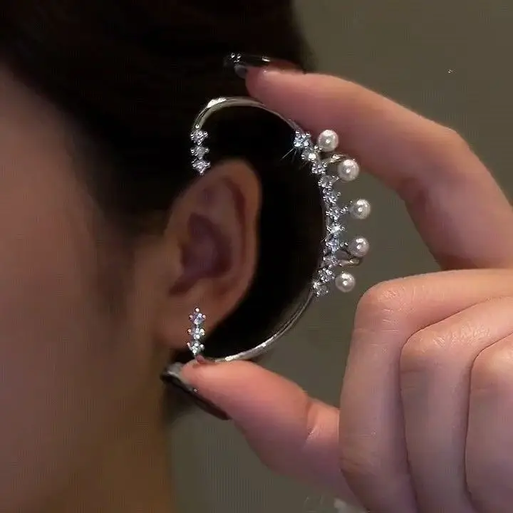 

Новинка 2022, Y2K, металлический Тип C, фотоэлемент для женщин, эльф, ряд, цирконий, Тип C, зажим для ушей, очаровательный подарок, ювелирные издели...