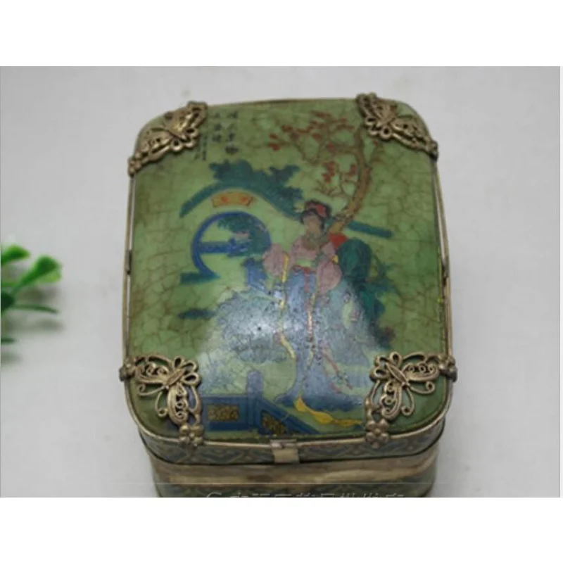 

Antique collection of antique jewelry box box to send his girlfriend ladies jewelry box
