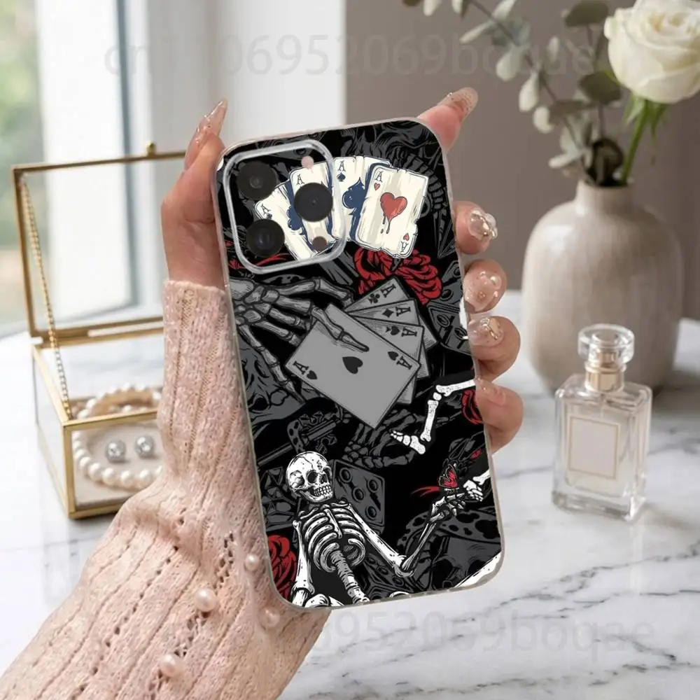 Фото Чехол для телефона Poker Gothik для iPhone 17, 16, 15, 14, 13, 12, 11, XR, Pro, Max, Plus, mini, прозрачный, мягкий №3