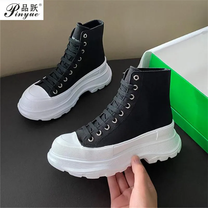 

Кроссовки женские холщовые на платформе, со шнуровкой и высоким берцем