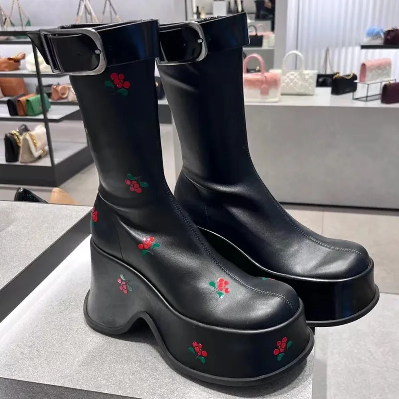 

Женские ботильоны с принтом в стиле ретро, на толстой подошве, на танкетке, демисезонные короткие сапоги на высоком каблуке, без застежки