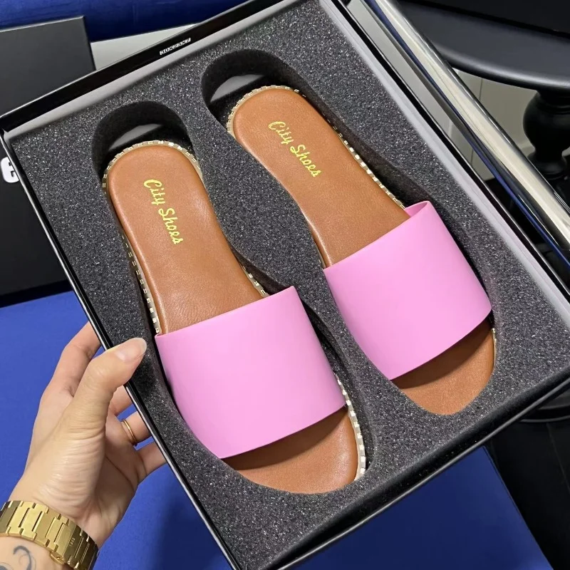 2023 New Summer Internet Popular Versatile Popular Flat Bottom Beach Women's Shoes French Sandals and Slippers