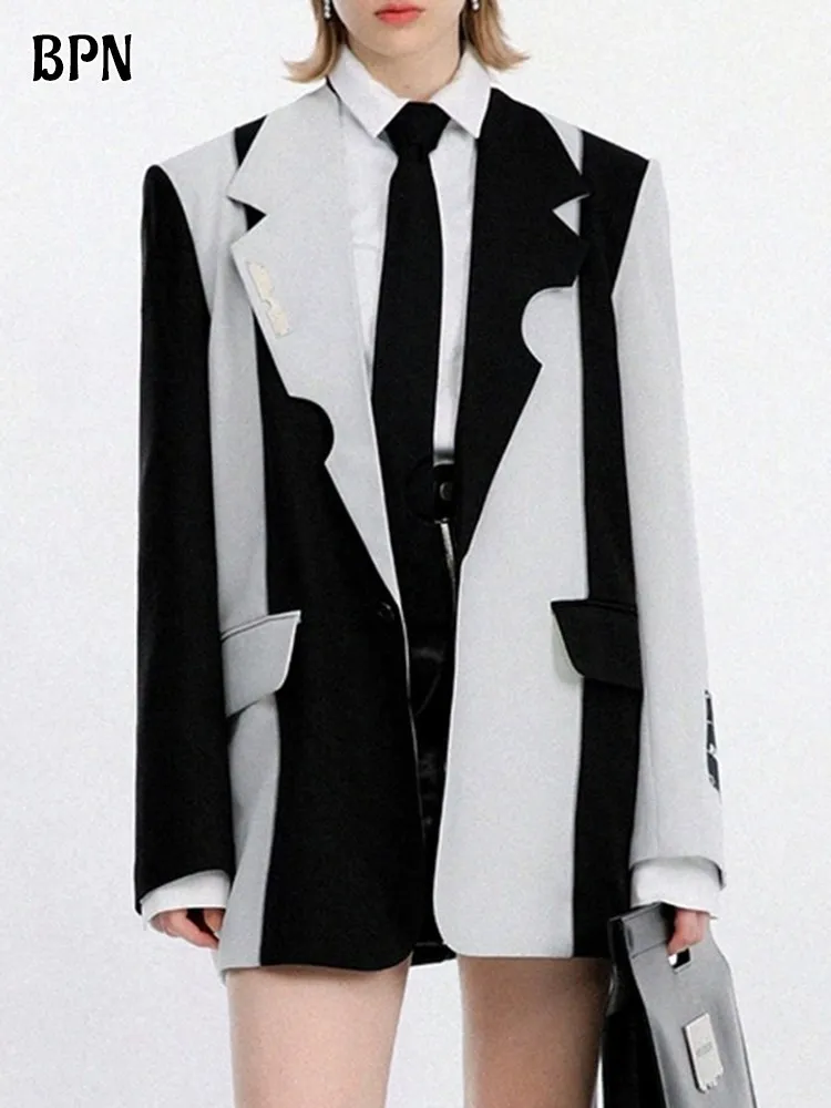 Женский блейзер с длинным рукавом