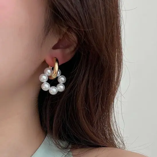 

Korean Fashion Imitation Pearl Drop Earrings For Women Simple Design Hoop Earrings Ladies Party Jewelry Wholesale Direct Sales