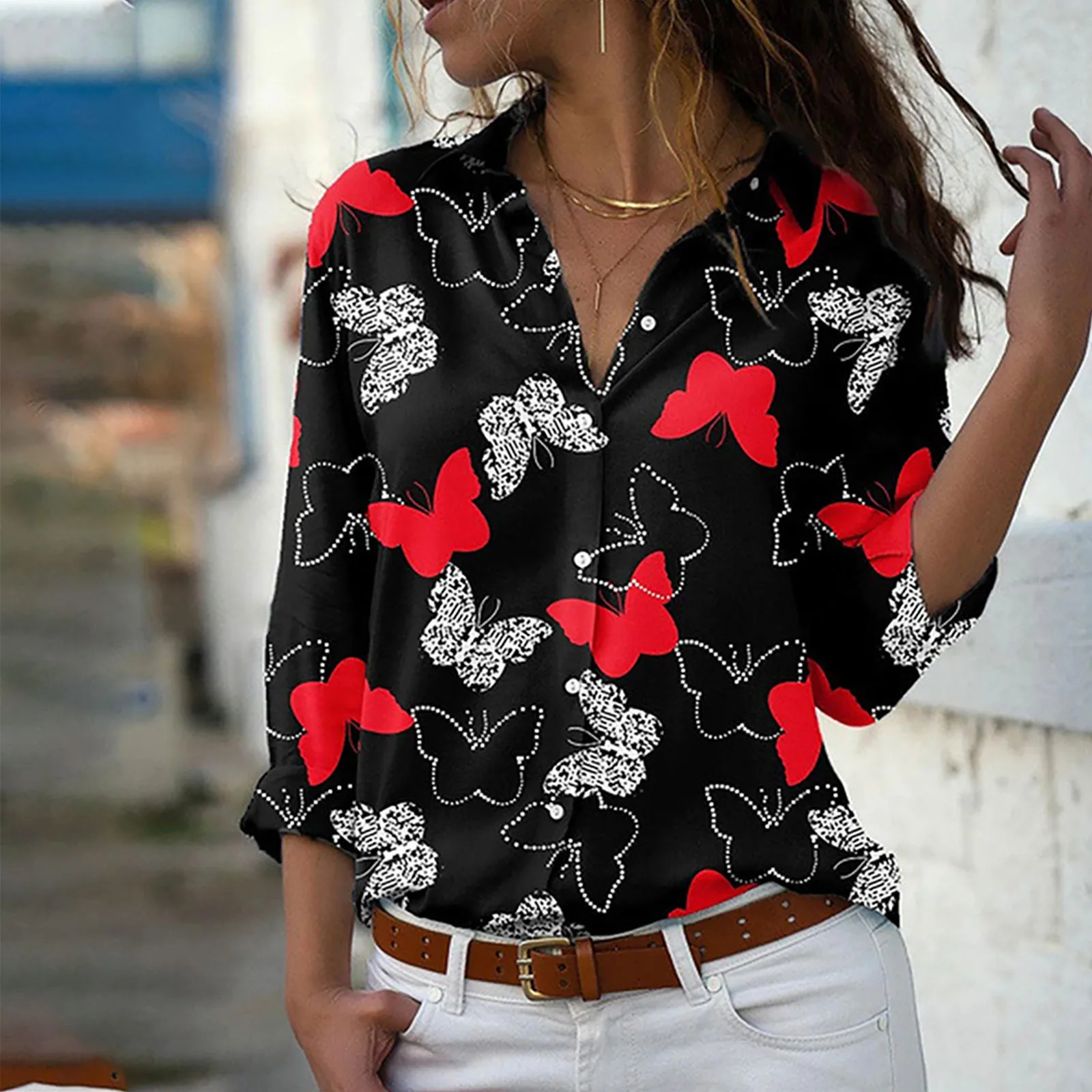 

Блузка женская шифоновая оверсайз с длинным рукавом и принтом бабочки